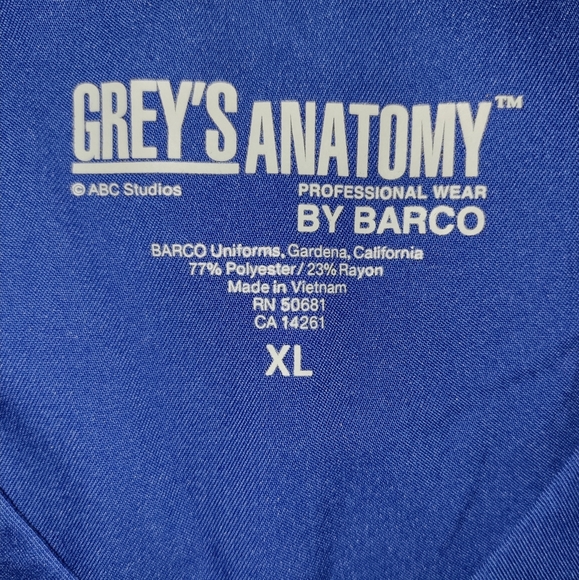 🆕Grey's Anatomy | Blue V- Neck Scrub Top Womens Size XL - Picture 11 of 12